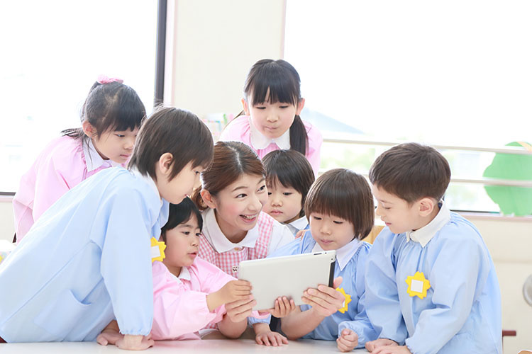 14時半まで / 実働6Hの時短 / 子育て中の方にオススメ / 小岩駅エリアの幼稚園