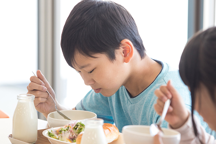 中央区の公立保育園で調理のお仕事 / 資格不問 / 土日休み / 残業なし / 月島駅エリアの公立保育園