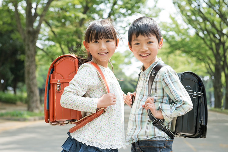 ☆オープニング求人☆【正社員】元気な子どもたちとふれ合える、やり甲斐あるお仕事です【新宿区立榎町子ども家庭支援センター 榎町学童クラブ】