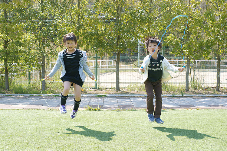 午後のみ・時間固定のお仕事／実働6時間・週3日～OK／未経験可／東新宿駅徒歩7分／Wワーク可／扶養内OK【新宿区立子ども総合センター　学童】