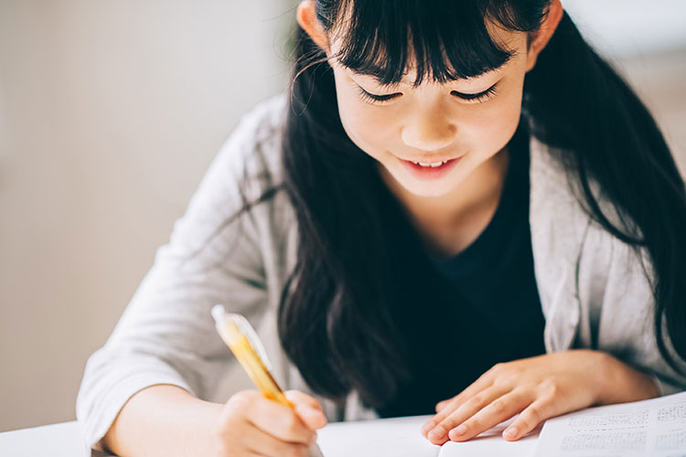 無資格OK / 土日祝休み / 残業ほぼなし / 潮見駅エリアの学童保育施設