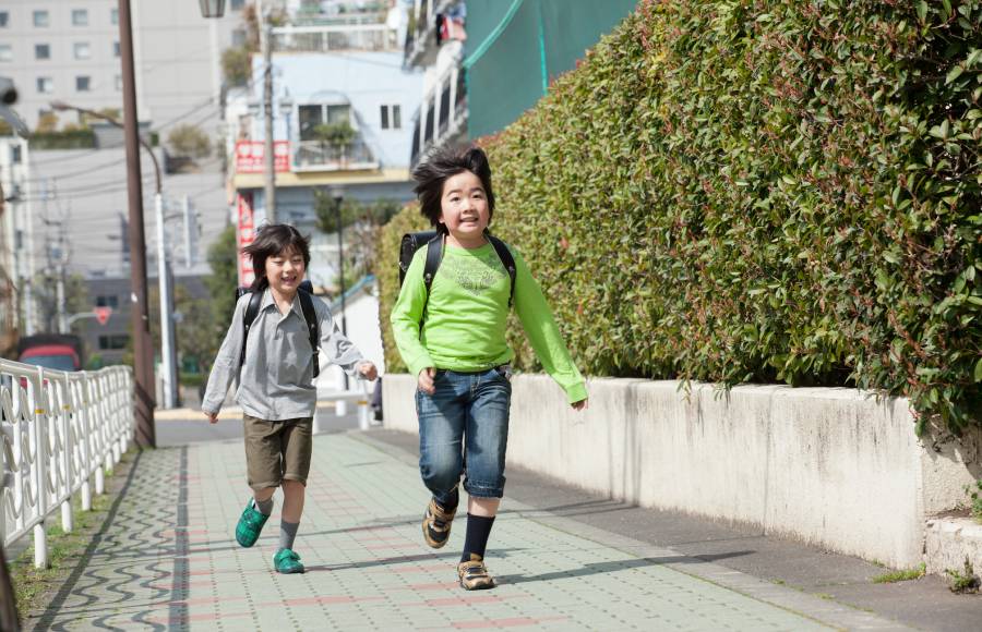 週2日週3日OK / 実働6時間の時短 / 経験があれば無資格OK / 人形町駅エリアの児童館