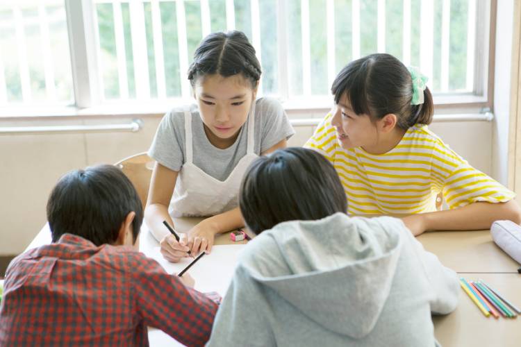 学童スタッフ / 子どもの見守りなど / 大手法人の運営で安心 / 三河島駅エリアの公立学童保育施設